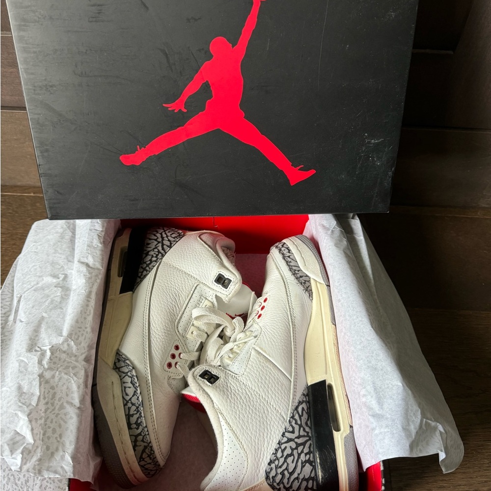 Youth Nike Air Jordan 3 Retro GS summit white/fire red/black size youth 6.5